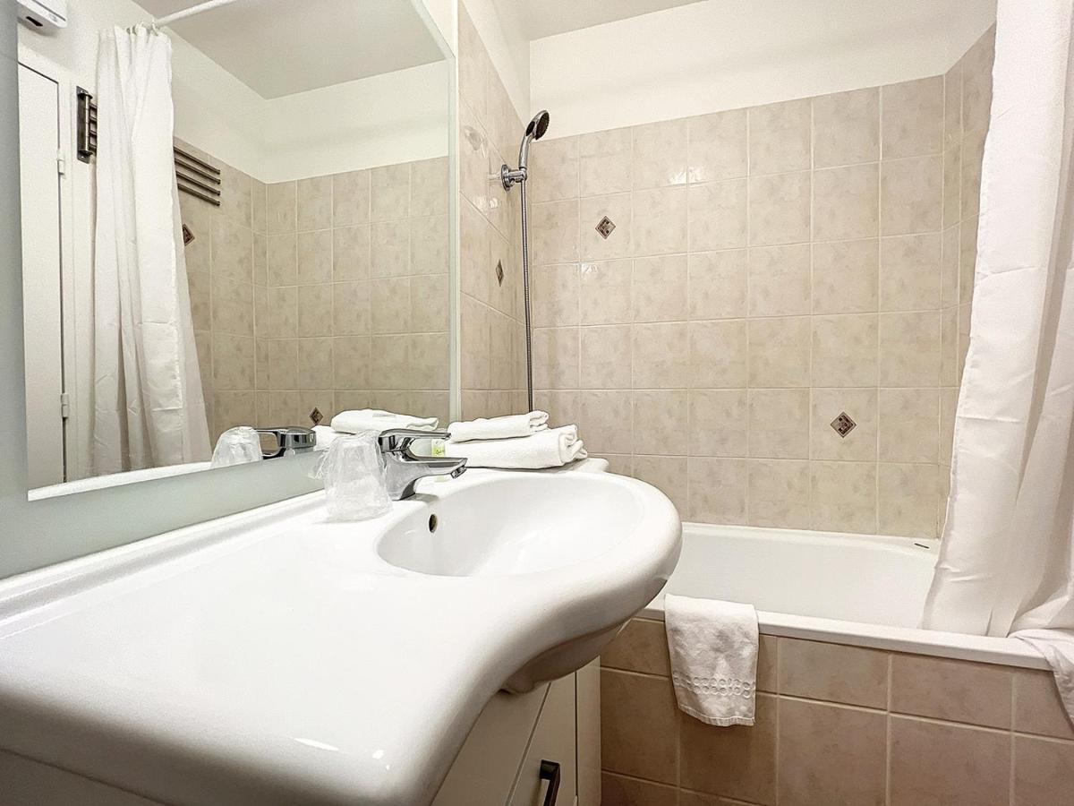 Valhotel - Hotel-Residence Chateaufort Bagian luar foto